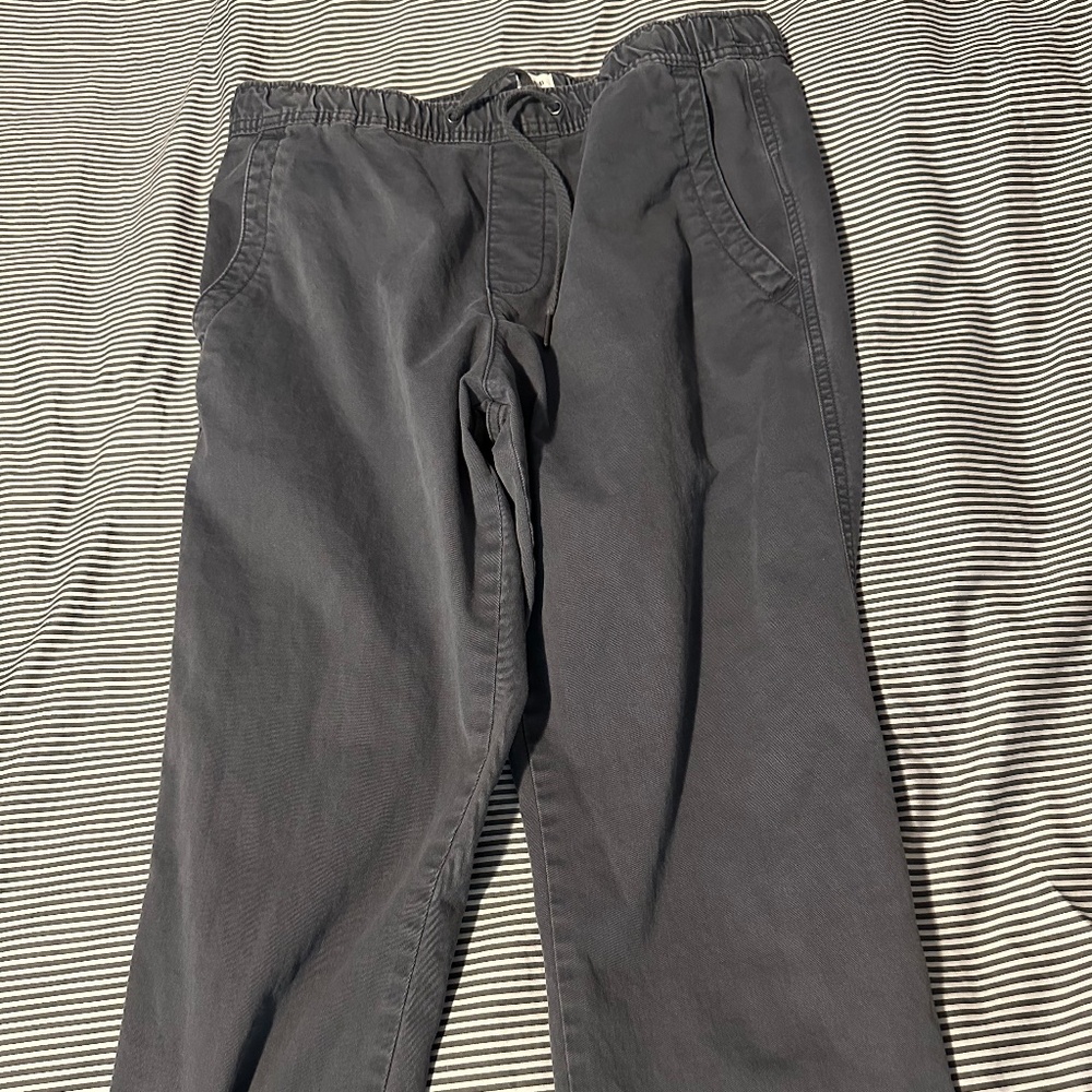 Gap Men’s Cotton Joggers